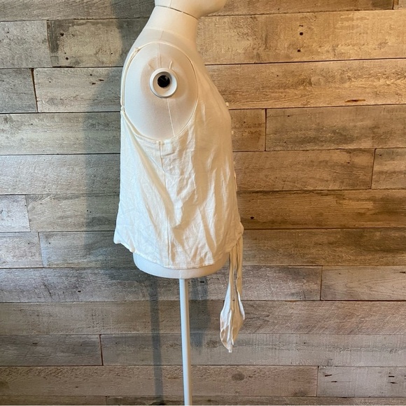 BNWT  Miami white‎ coloured button up cropped tied tank top in size medium - Picture 3 of 8